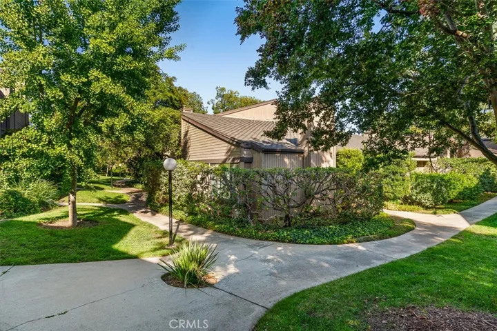 475 W Walnut Street, Pasadena, California 91103