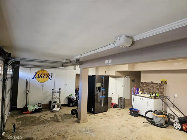 3 Car Garage with personal sink