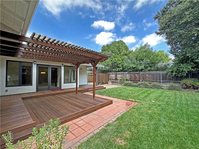 1112 Briarcroft Road, Claremont, California 91711