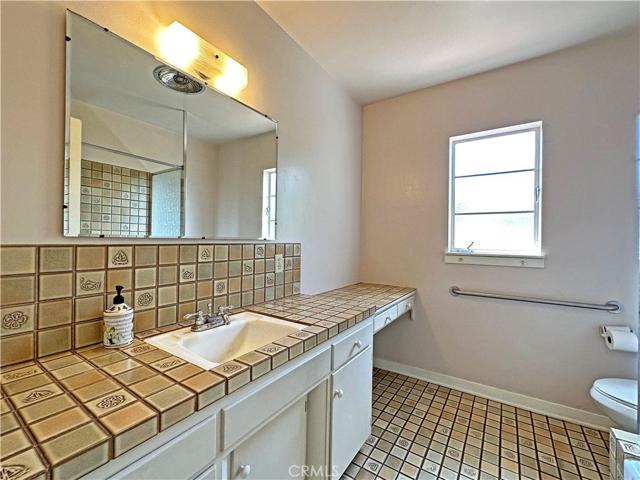 1112 Briarcroft Road, Claremont, California 91711