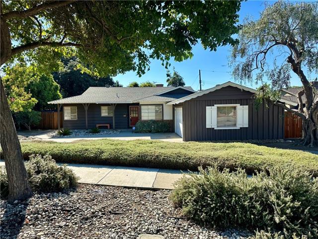 1112 Briarcroft Road, Claremont, California 91711