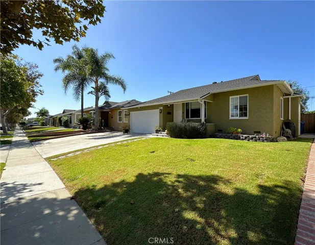 4823 Conquista Avenue, Lakewood, California 90713