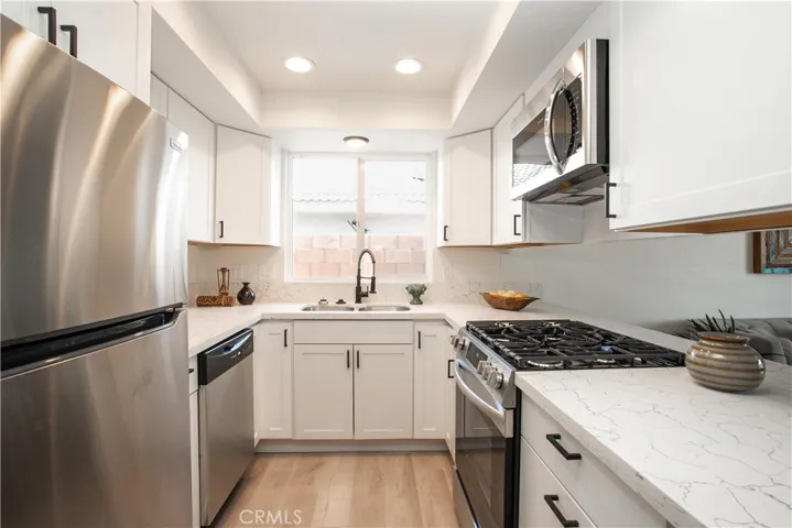 32170 Navajo Trail, Cathedral City, California 92234