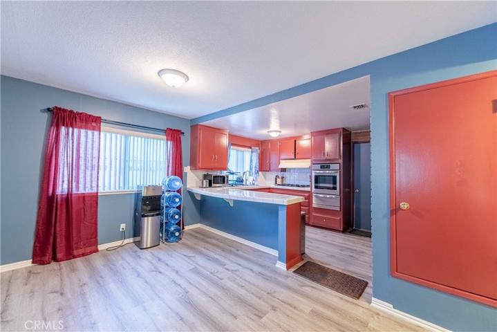 2042 Hercules Court, Simi Valley, California 93065