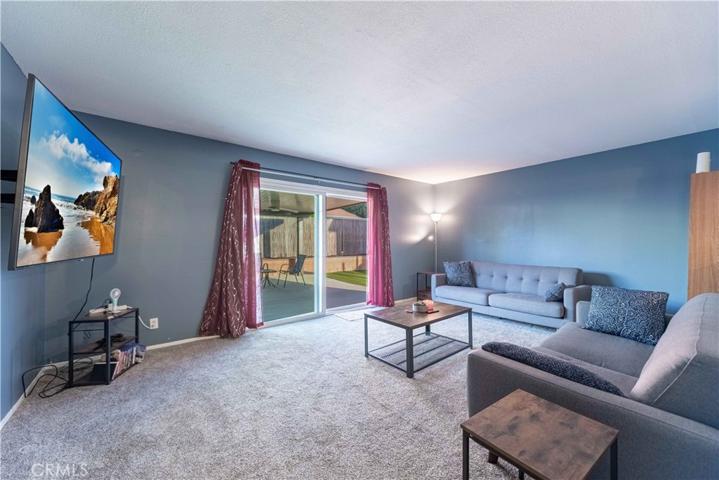 2042 Hercules Court, Simi Valley, California 93065
