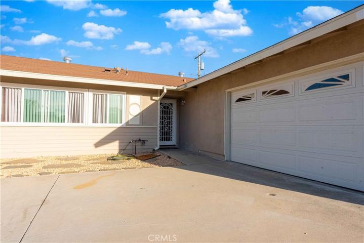 2042 Hercules Court, Simi Valley, California 93065