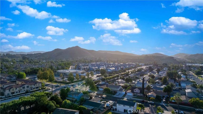 2042 Hercules Court, Simi Valley, California 93065