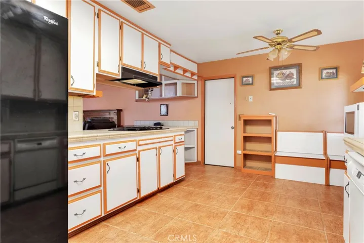 15424 Little Beaver Street, Victorville, California 92395