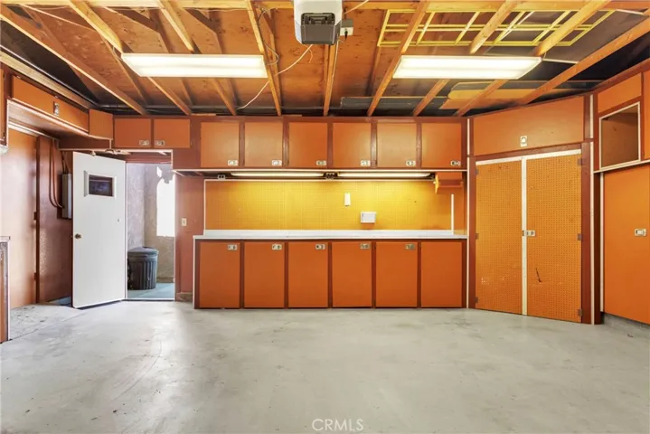 15424 Little Beaver Street, Victorville, California 92395