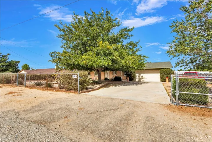 15424 Little Beaver Street, Victorville, California 92395