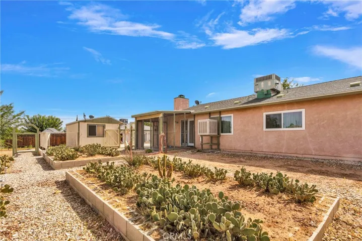 15424 Little Beaver Street, Victorville, California 92395