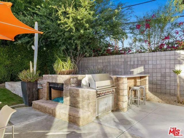 1765 Royal Palm Court, Palm Springs, California 92262