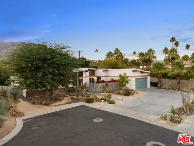 1765 Royal Palm Court, Palm Springs, California 92262