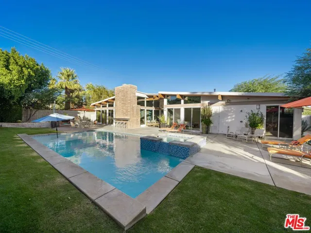1765 Royal Palm Court, Palm Springs, California 92262