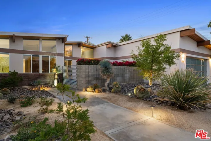 1765 Royal Palm Court, Palm Springs, California 92262