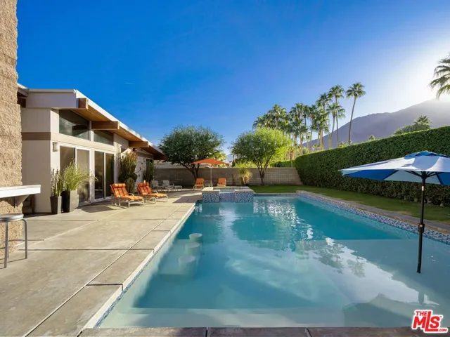1765 Royal Palm Court, Palm Springs, California 92262