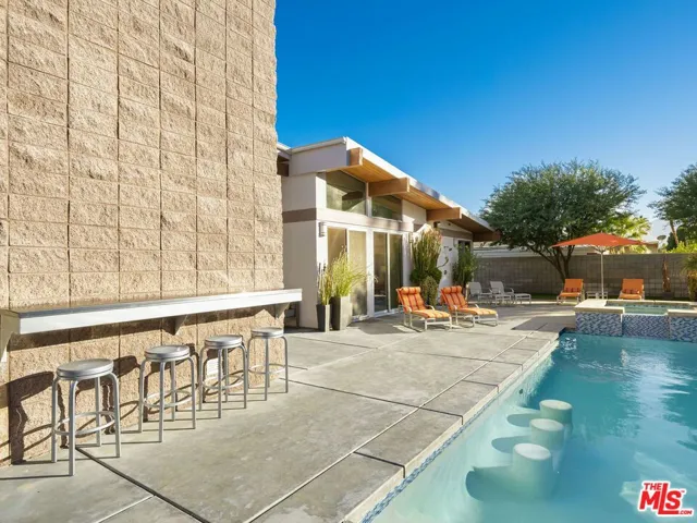 1765 Royal Palm Court, Palm Springs, California 92262