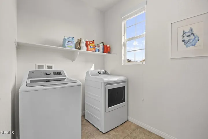19-web-or-mls-Upmarketmedia_422Tib-87