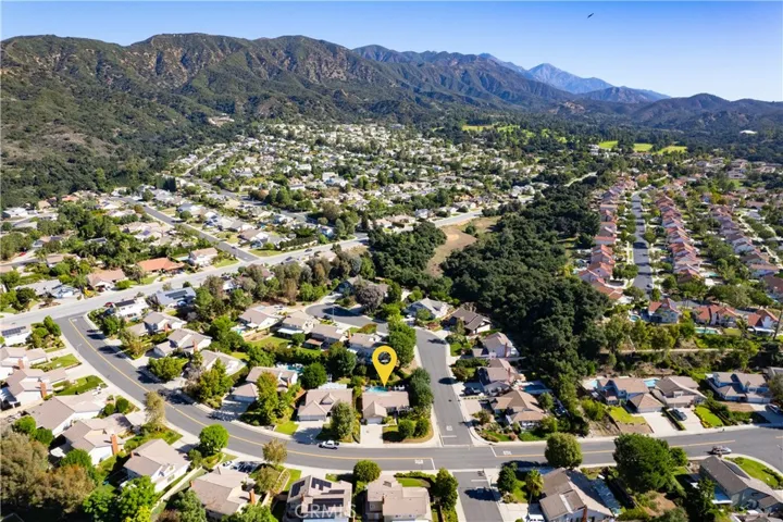6880 Country Club Drive, La Verne, California 91750