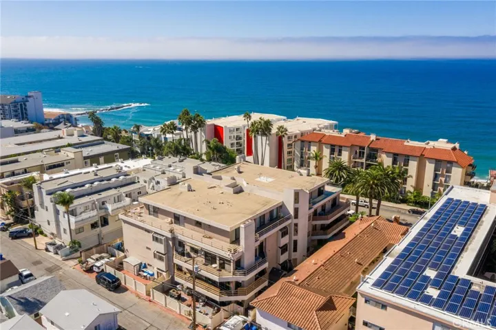 512 Esplanade Unit 103, Redondo Beach, California 90277