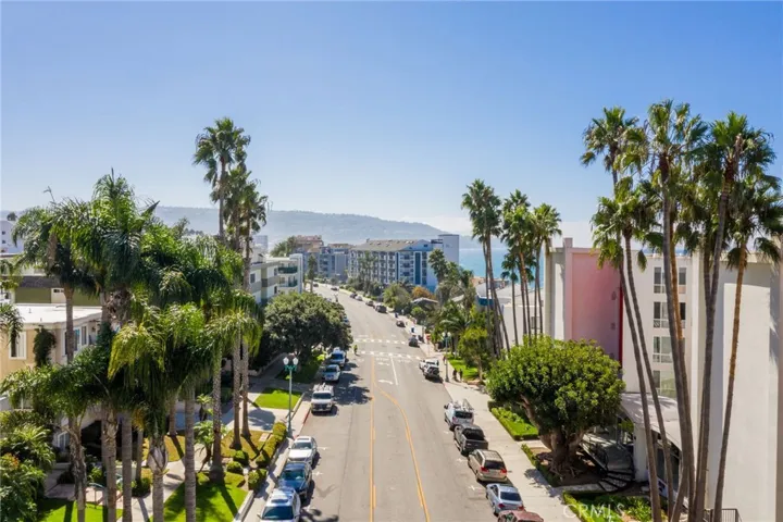 512 Esplanade Unit 103, Redondo Beach, California 90277