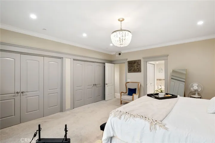 512 Esplanade Unit 103, Redondo Beach, California 90277
