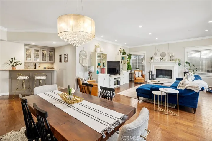 512 Esplanade Unit 103, Redondo Beach, California 90277