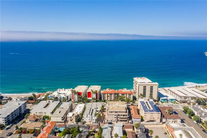 512 Esplanade Unit 103, Redondo Beach, California 90277