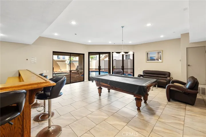 512 Esplanade Unit 103, Redondo Beach, California 90277