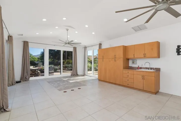 15517 Oakstand Ct, Poway, California 92064