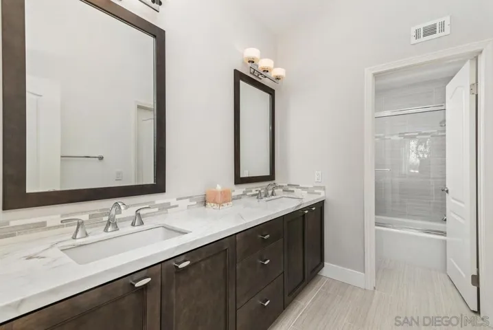 15517 Oakstand Ct, Poway, California 92064