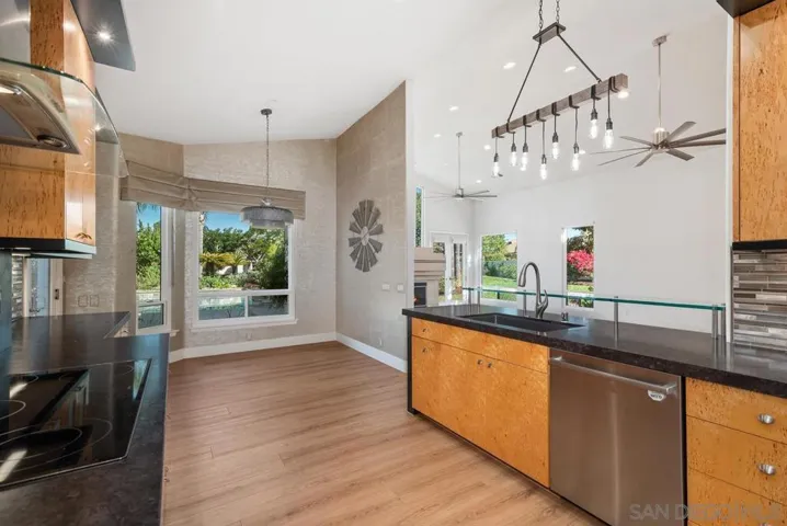 15517 Oakstand Ct, Poway, California 92064