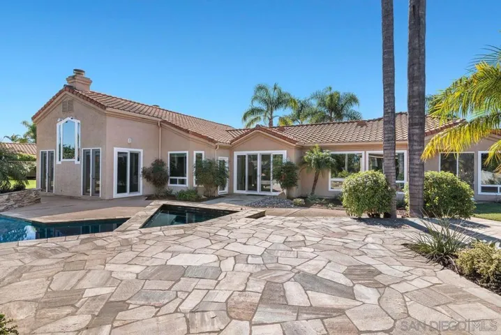 15517 Oakstand Ct, Poway, California 92064