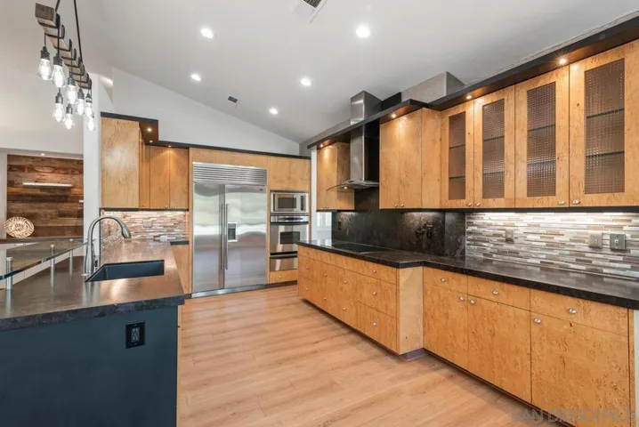15517 Oakstand Ct, Poway, California 92064