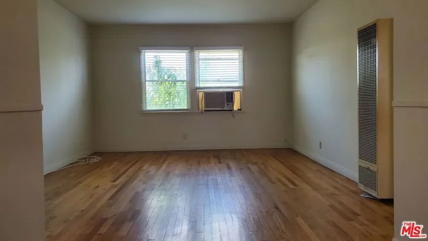 11202 Camarillo Street 11204 1/2, North Hollywood, California 91602