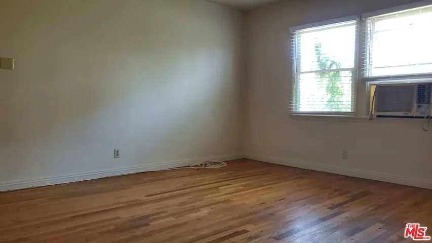 11202 Camarillo Street 11204 1/2, North Hollywood, California 91602