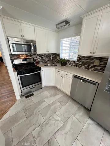 32455 Highway 18 Unit 16, Running Springs, California 92382