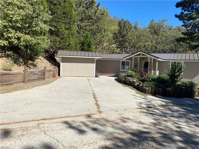 32455 Highway 18 Unit 16, Running Springs, California 92382