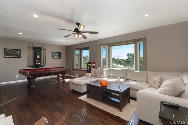 7450 Webb Road, Chatsworth, California 91311