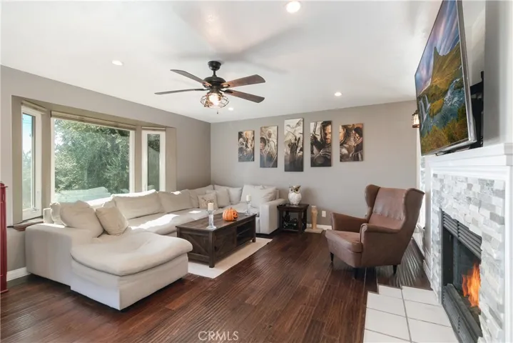 7450 Webb Road, Chatsworth, California 91311