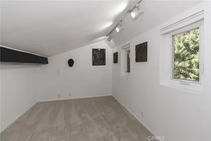 7450 Webb Road, Chatsworth, California 91311