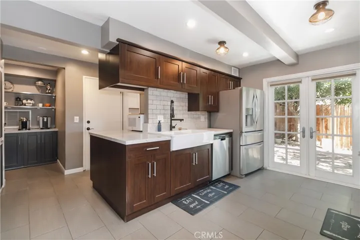7450 Webb Road, Chatsworth, California 91311