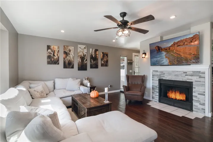 7450 Webb Road, Chatsworth, California 91311