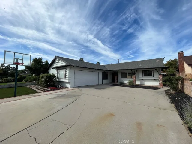 10443 Milwood Avenue, Chatsworth, California 91311