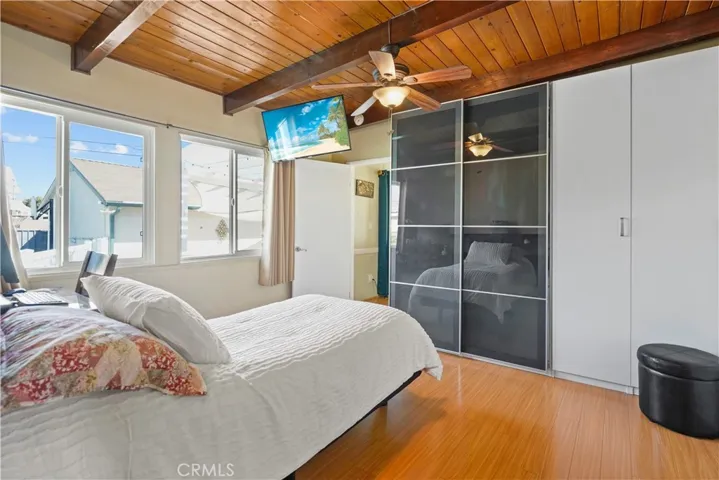 6520 Woodlake Avenue, West Hills, California 91307