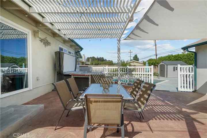 6520 Woodlake Avenue, West Hills, California 91307