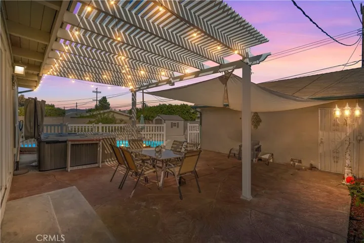 6520 Woodlake Avenue, West Hills, California 91307