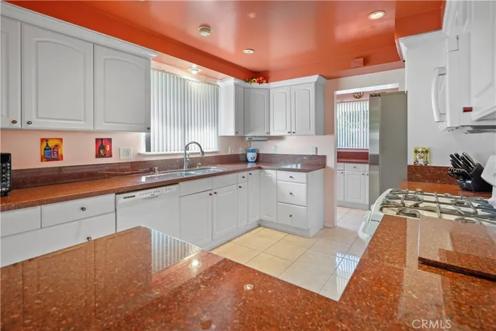 6520 Woodlake Avenue, West Hills, California 91307