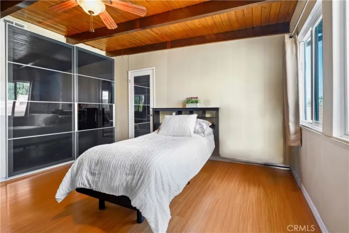 6520 Woodlake Avenue, West Hills, California 91307