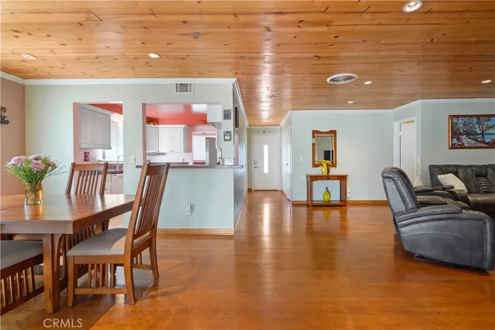 6520 Woodlake Avenue, West Hills, California 91307